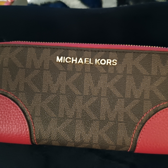 LADIES WALLET BY MICHAEL KORS - Picture 2 of 4